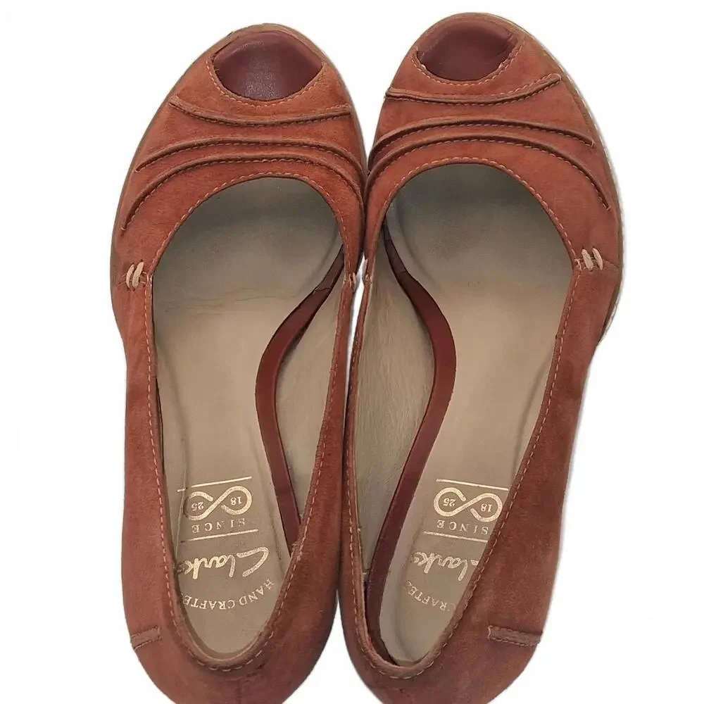 Clarks Handcrafted Rust Red Peep Toe Block Heel Leather Pumps Women's Size 5 1/2 - Picture 8 of 8
